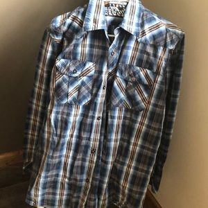 Men’s Quiksilver long sleeved shirt
